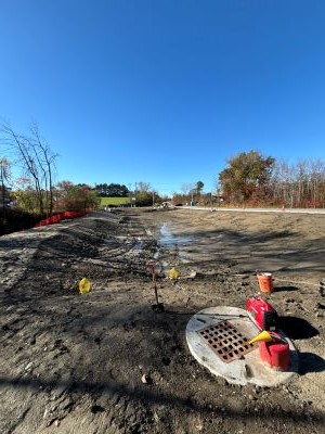 Crews continue to construct the drainage ponds along U.S. 2/7 and the I-89 southbound on-ramp.