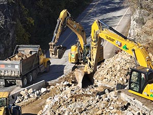 Aerial view of construction progress in October 2025. Blasting activities and ledge removal along U.S. 2/7 and the I-89 northbound on-ramp. 